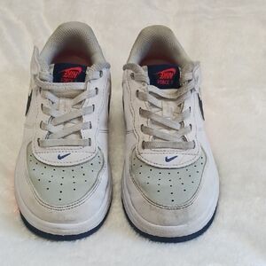Nike Kids White and Gray Sneakers with Blue Accents